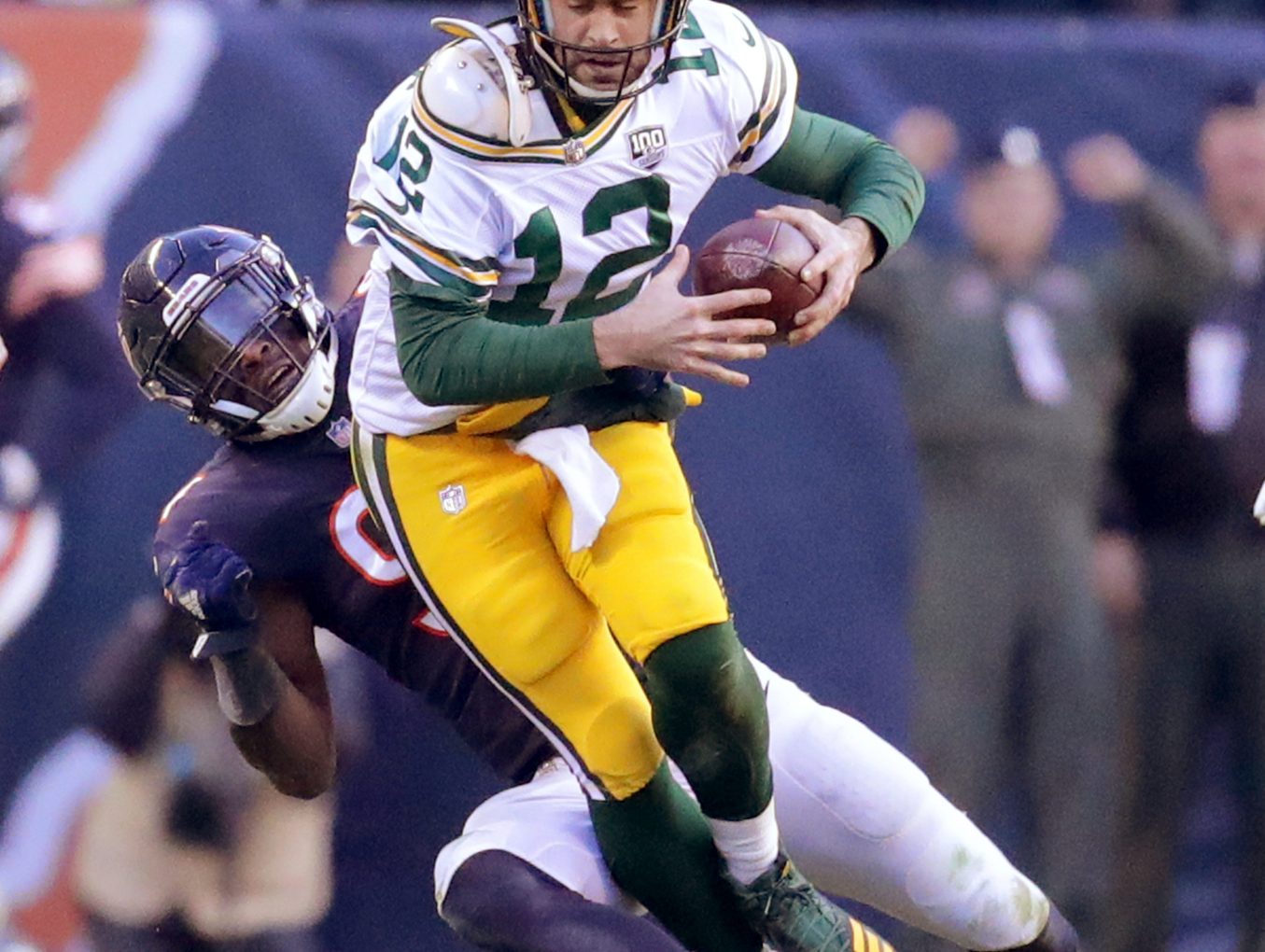 Aaron Rodgers getting &apos;green light,&apos; but that may not be enough vs. Bears