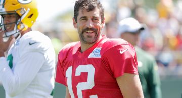 Aaron Rodgers&apos; goal: &apos;Win the Super Bowl when I&apos;m 45 and ride off into the sunset&apos;