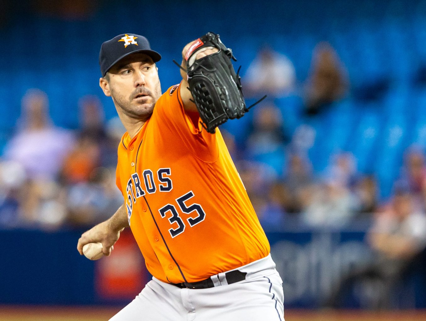 Astros starter Justin Verlander throws no-hitter against Blue Jays