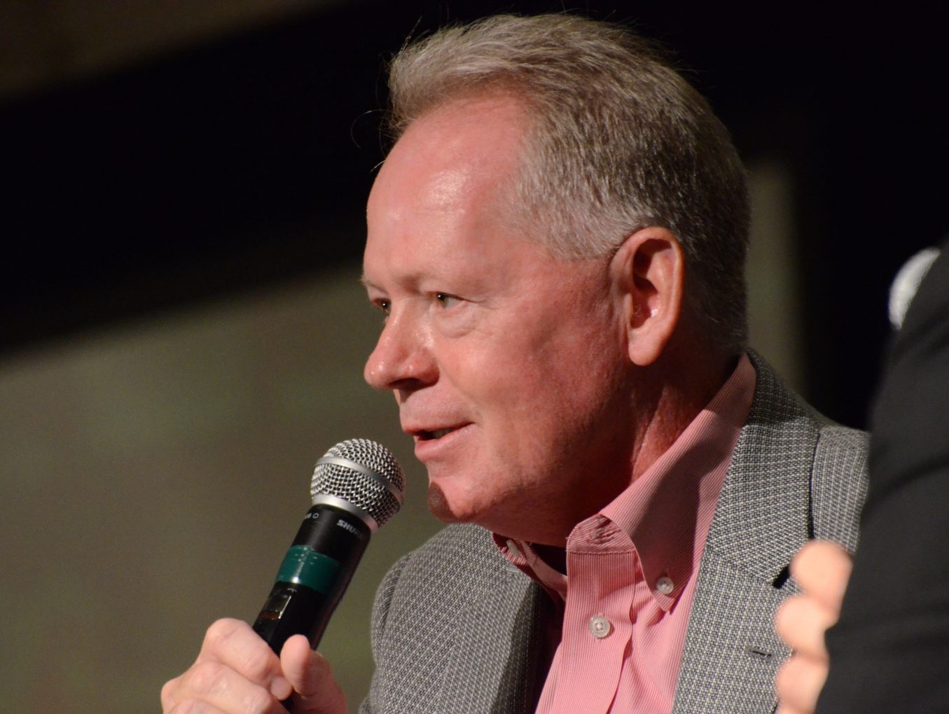 Bobby Petrino says he wants to coach again, apologizes for Arkansas scandal