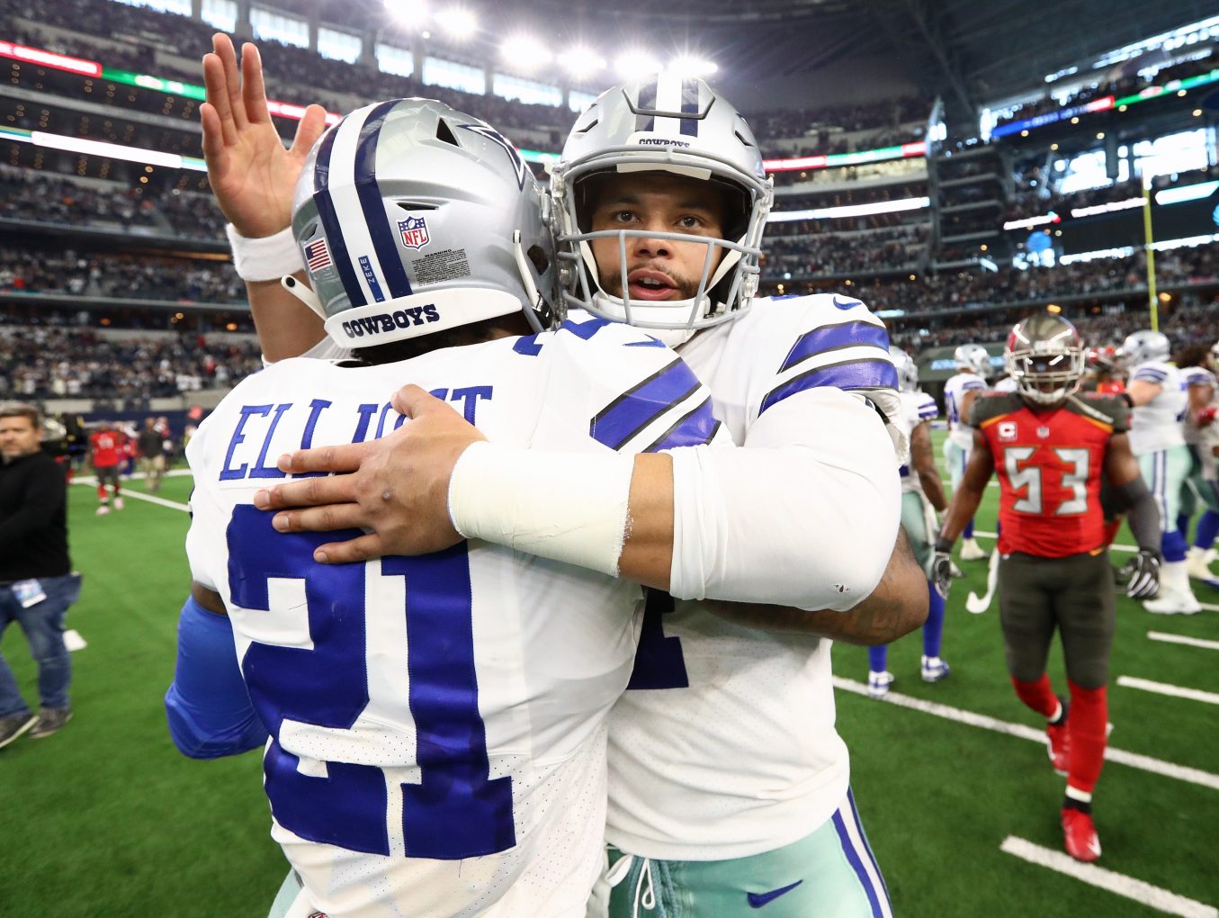 Dak Prescott talks progress between Ezekiel Elliott, Cowboys: ‘Most talented offense’ I’ve played with