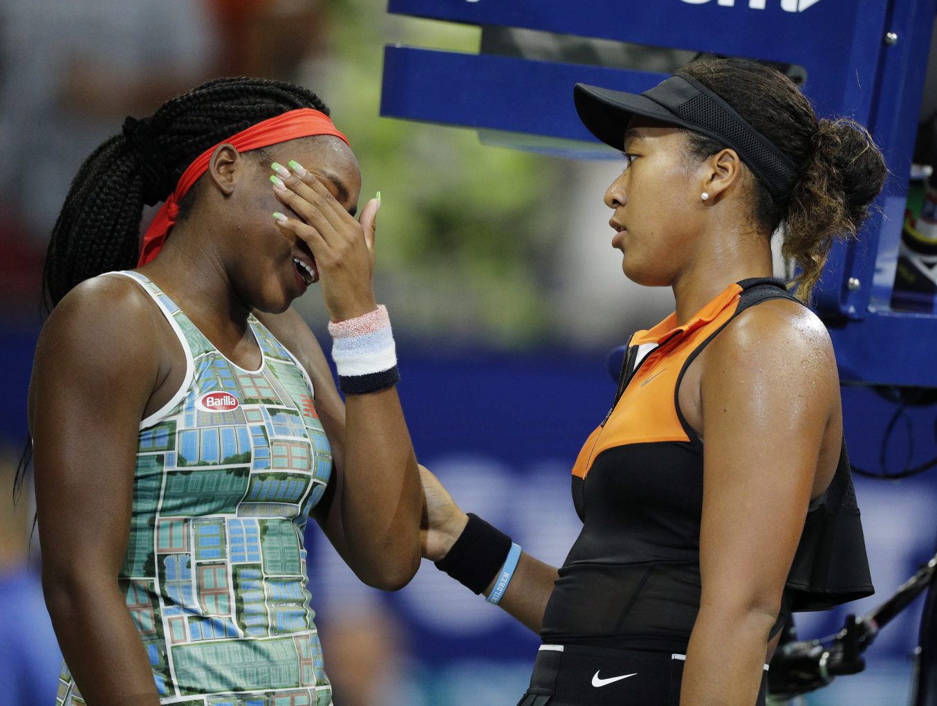 Naomi Osaka comforts Coco Gauff after match in beautiful US Open moment