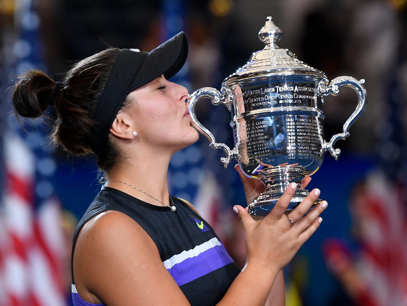 Opinion: Bianca Andreescu reaches rare air with fearless spirit in story for the ages