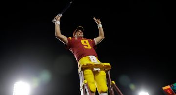 Opinion: Freshman QB Kedon Slovis makes it easy to get caught up in fun of USC&apos;s offense