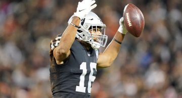 Raiders move on from Antonio Brown drama with season-opening win vs. Broncos