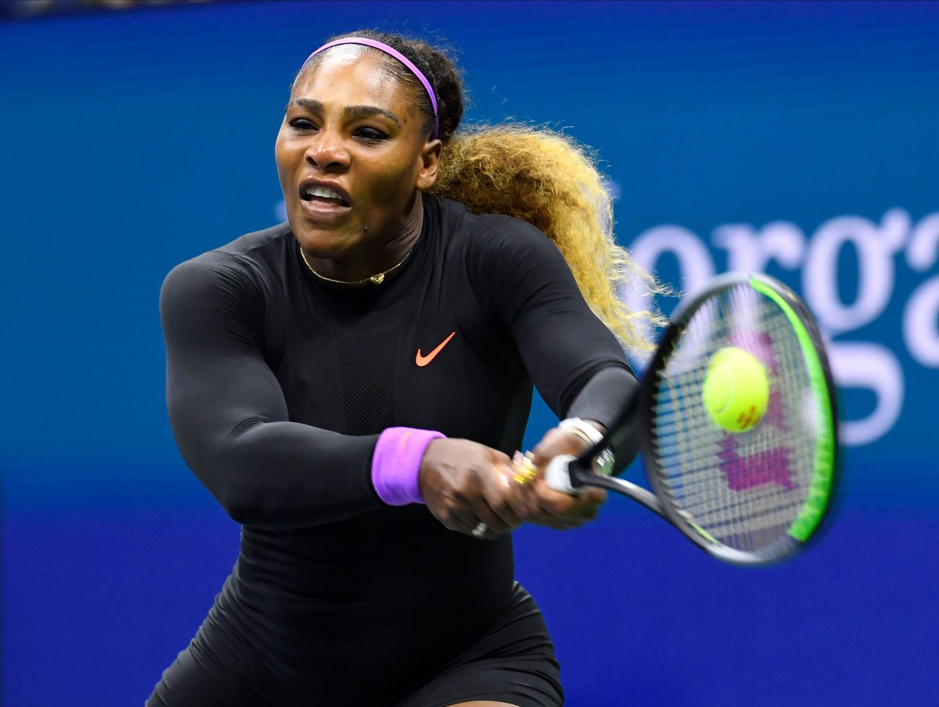 Serena Williams destroys Wang Qiang in 44 minutes, 6-1, 6-0 to reach US Open semifinals